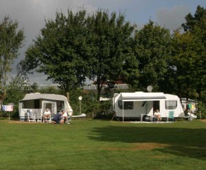 Caravans op de boerencamping Overijssel